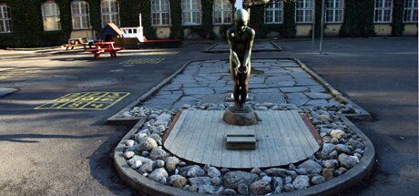 nigaard-escuela-patio.jpg